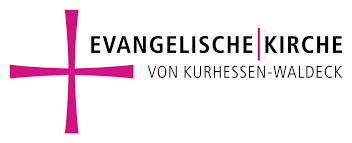 Logo der Evangelischen Kirche von Kurhessen-Waldeck mit pinkfarbenem Kreuz und schwarzem Schriftzug.